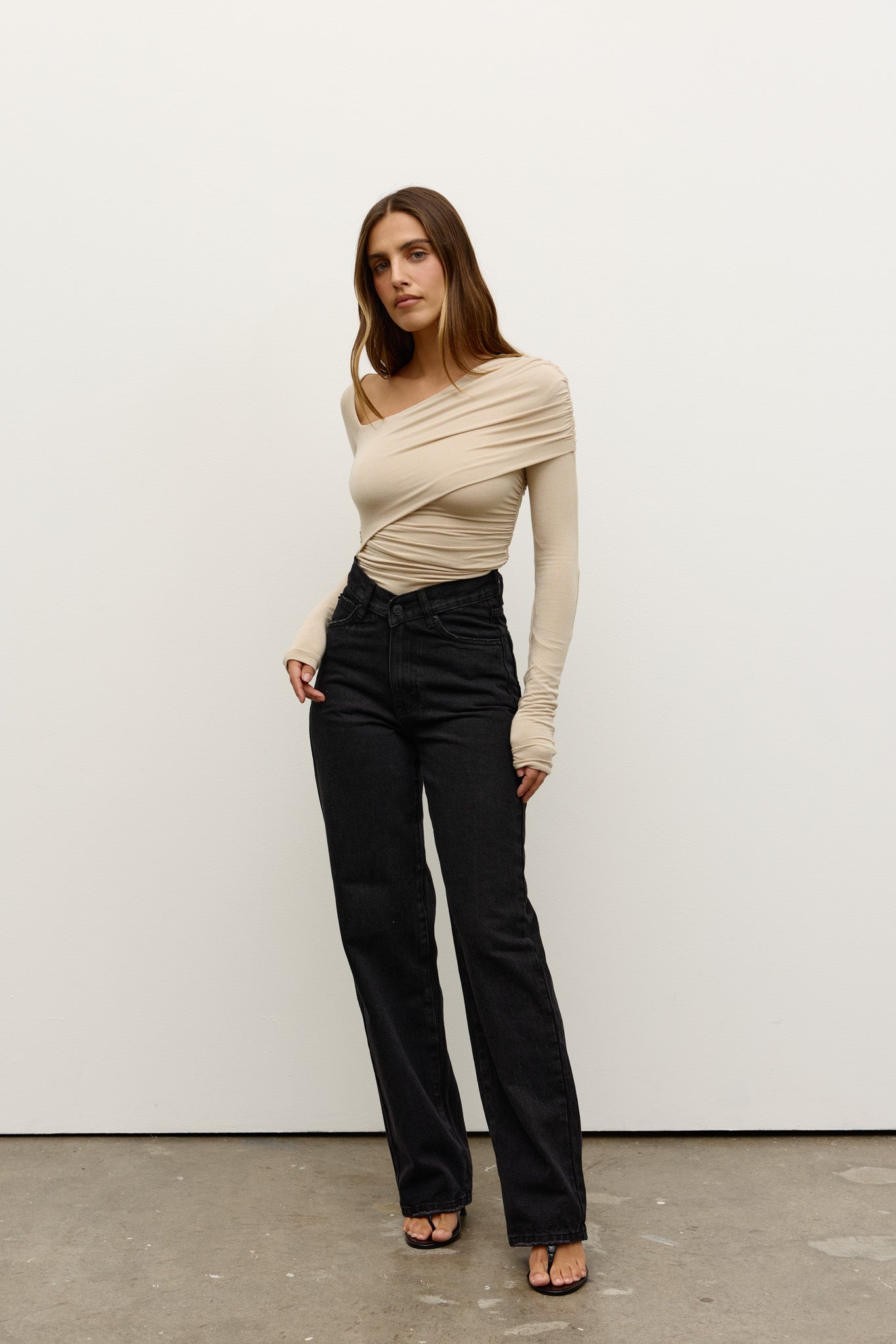 YANI TOP - ALMOND