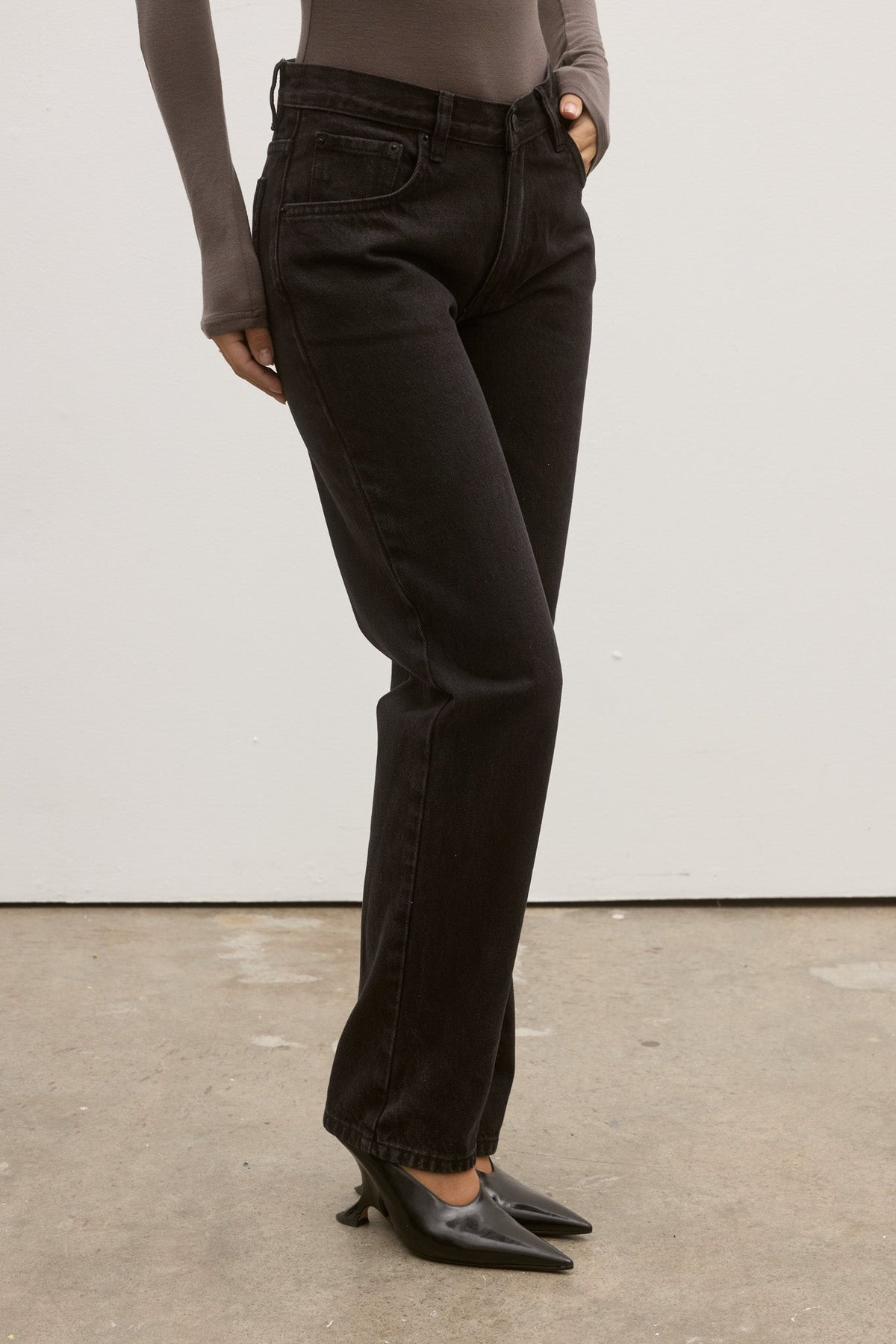 JULIA JEAN - BACKSTAGE BLACK