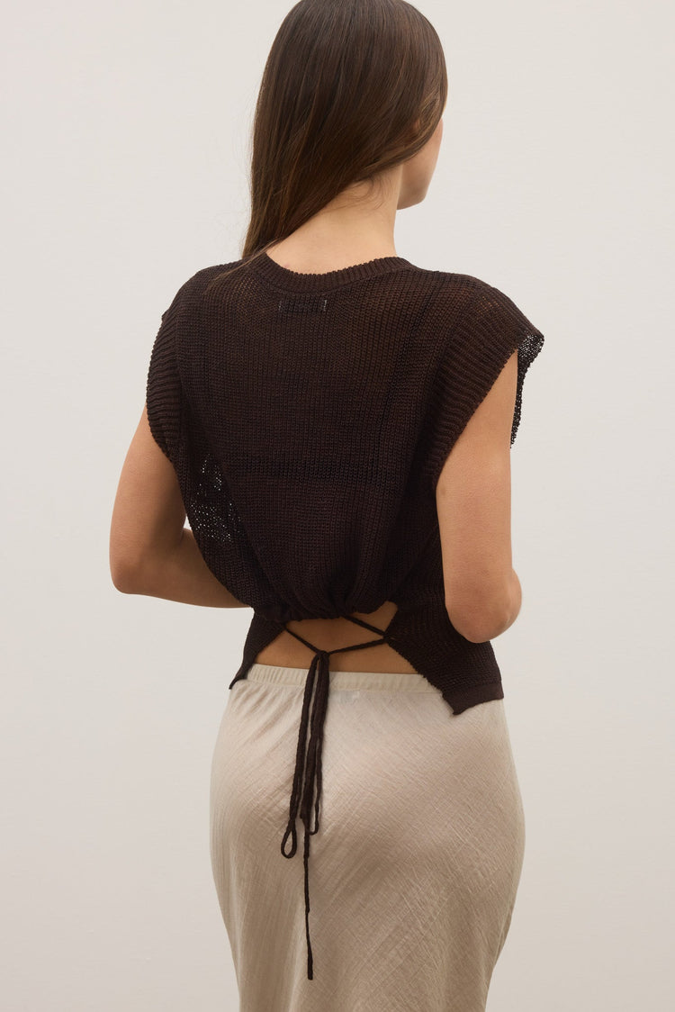 BOBBIE KNIT TOP - DARK BROWN